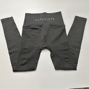 ALPHALETE Halo Leggings - Charcoal - Small